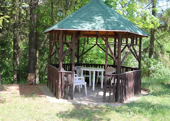 Borostyan Vendeghaz Bed & Breakfast 3*