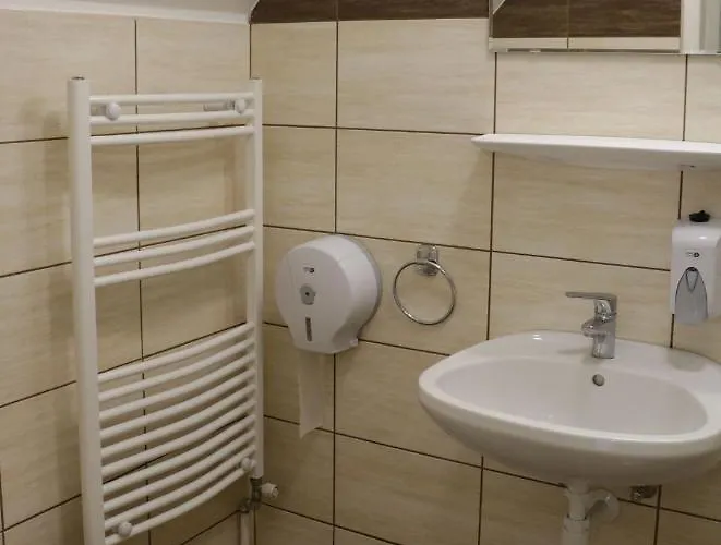 Borostyan Vendeghaz Bed & Breakfast 3*